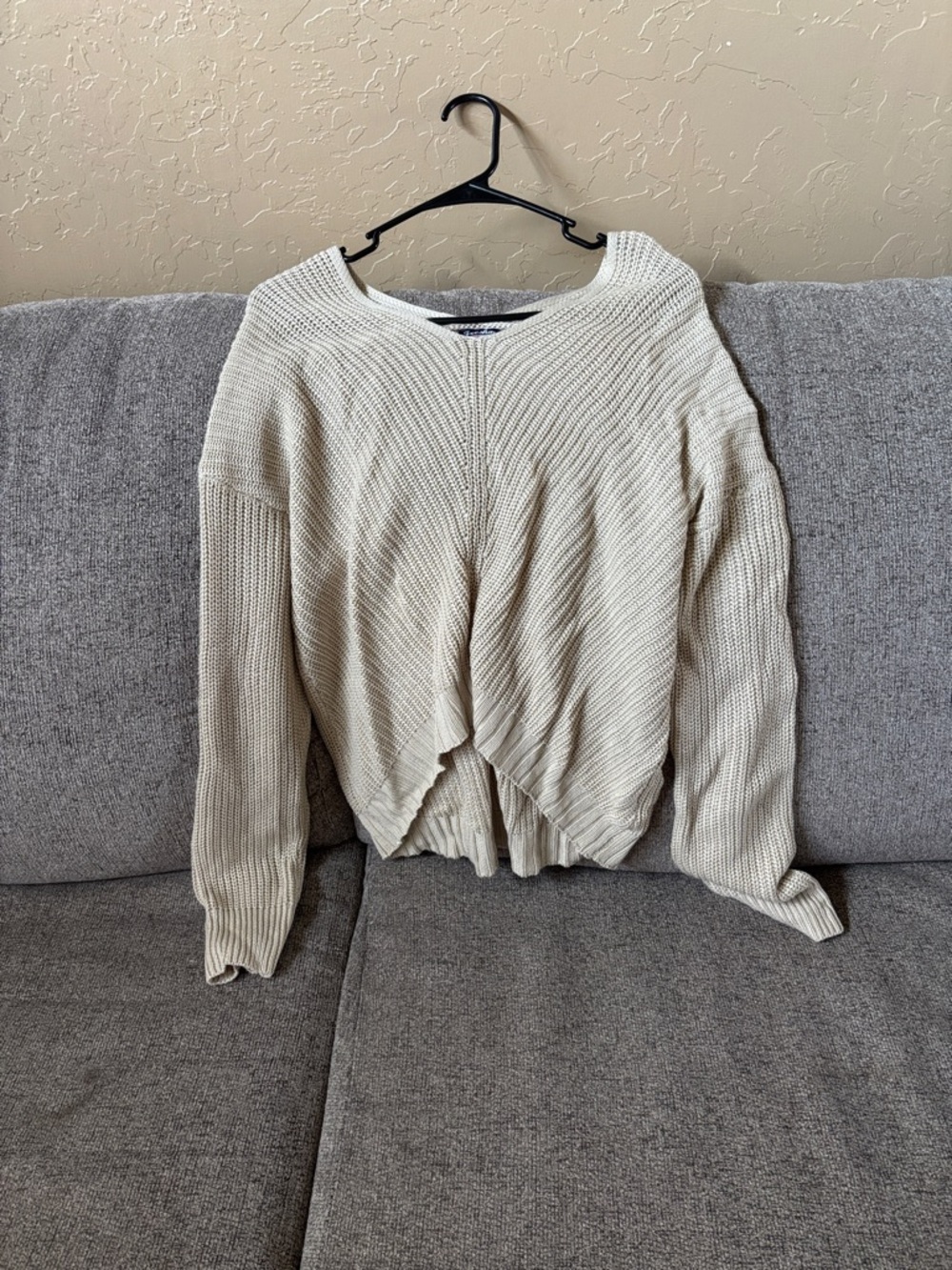 Freshman Cream Ribbed V-Neck Sweater